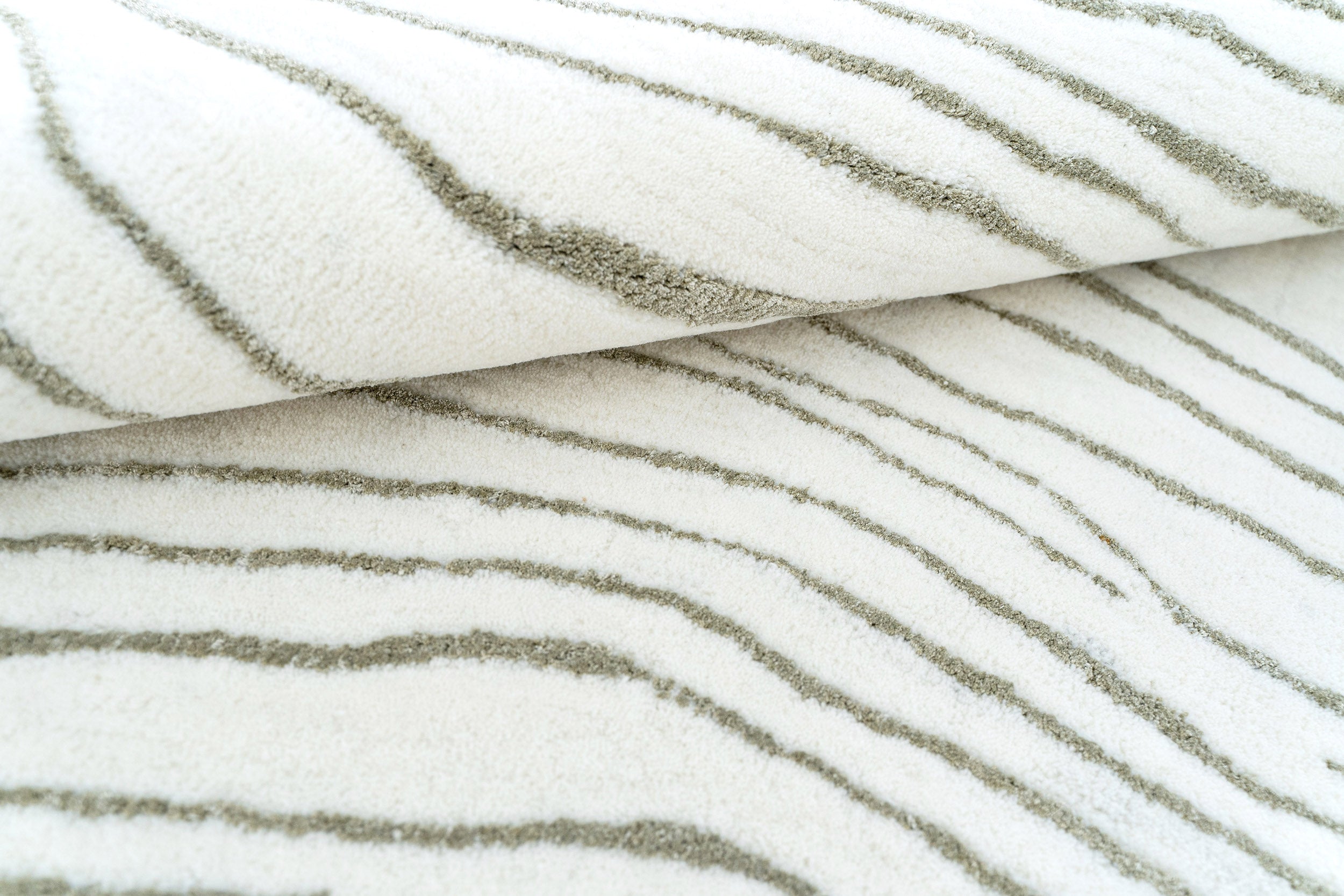 rugberry-trickle-wool-silk-rug-4