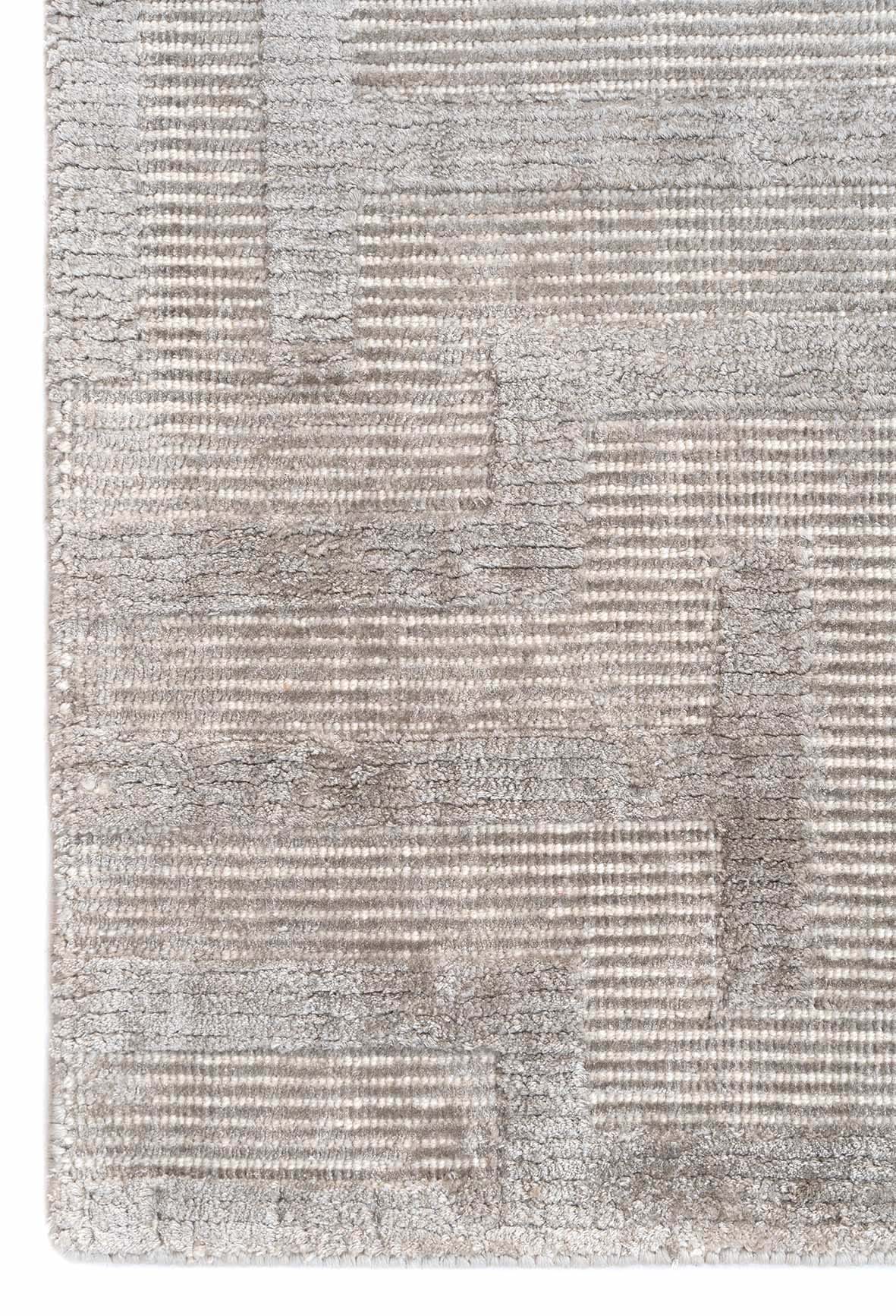 White Metal Wool & Silk Rug