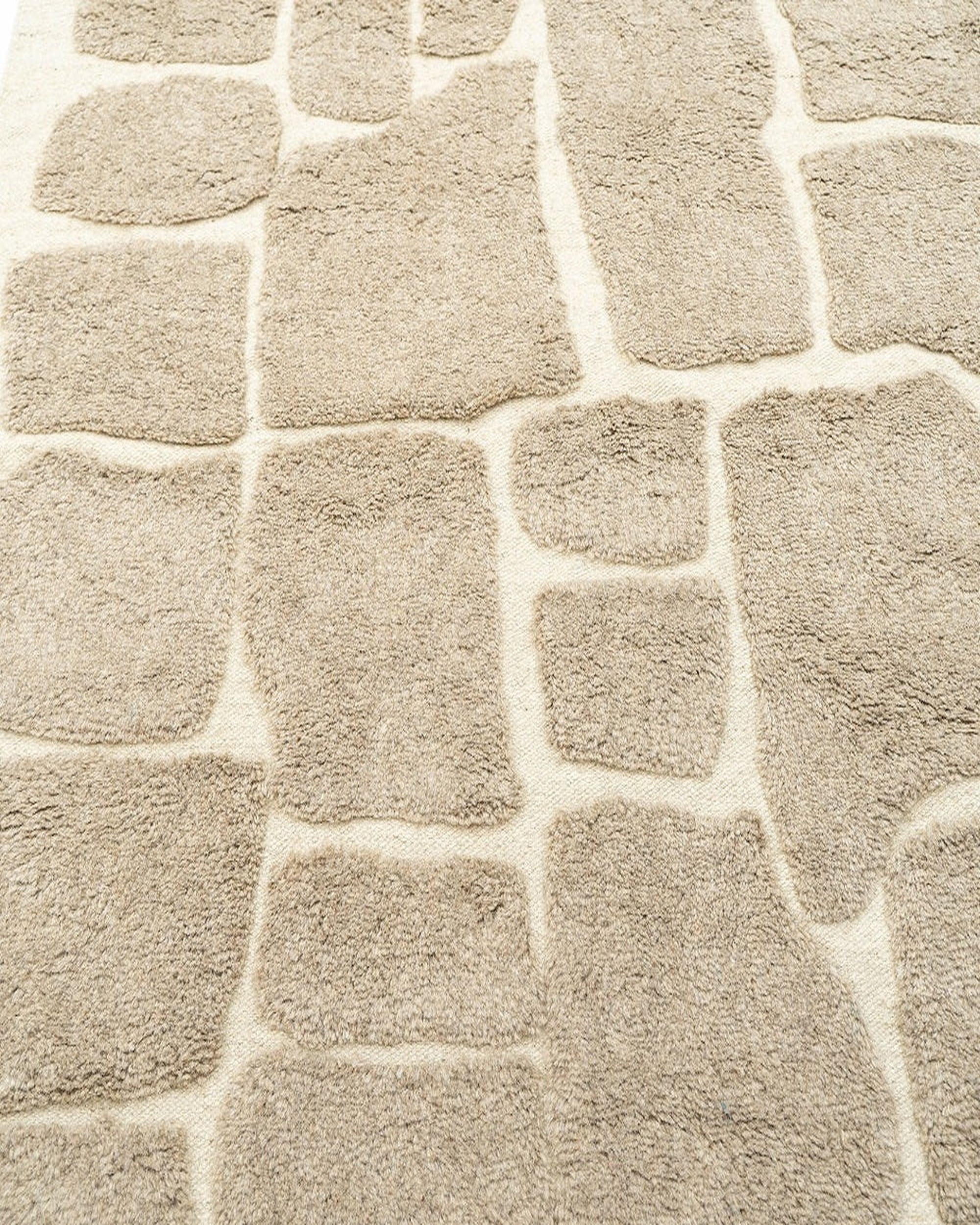 rugberry-mould-cast-wool-rug-4